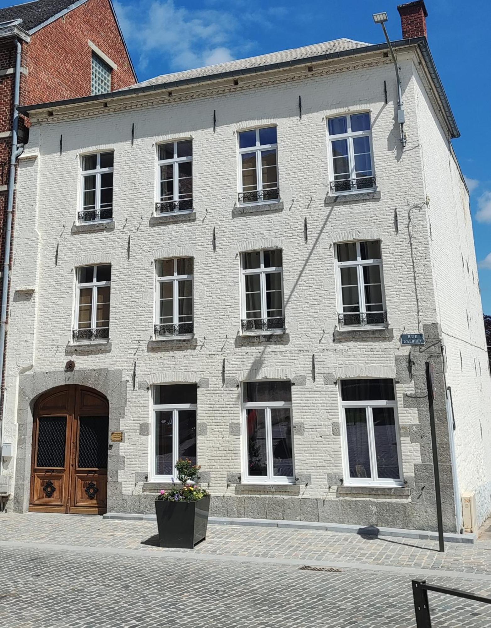 Le Relais Napoleon Bed & Breakfast Avesnes-sur-Helpe Ngoại thất bức ảnh